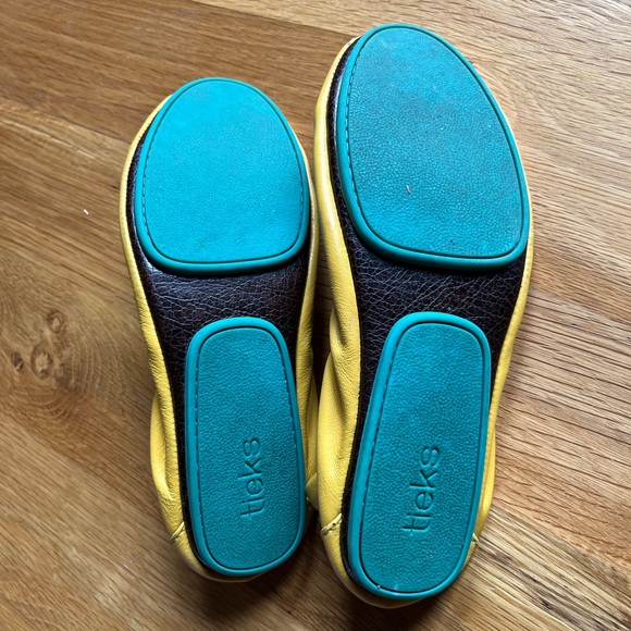 Tieks mustard yellow ballet flats - Picture 3 of 12